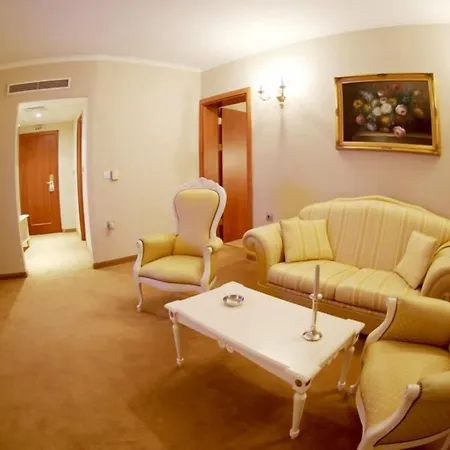 Отель мираж 4*