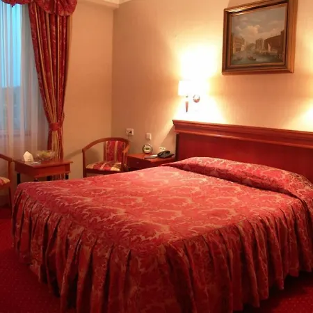 мираж 4*