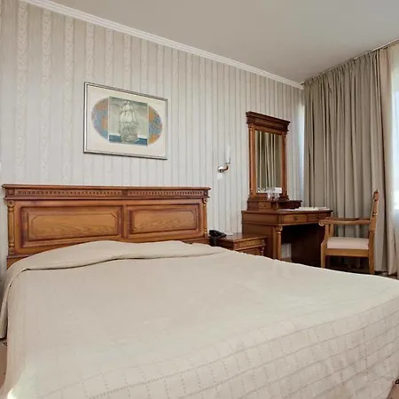 Mirage 4* 부르가스